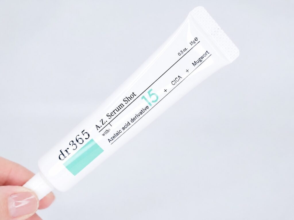 dr365 A.Z. セラムショットを手に持った画像